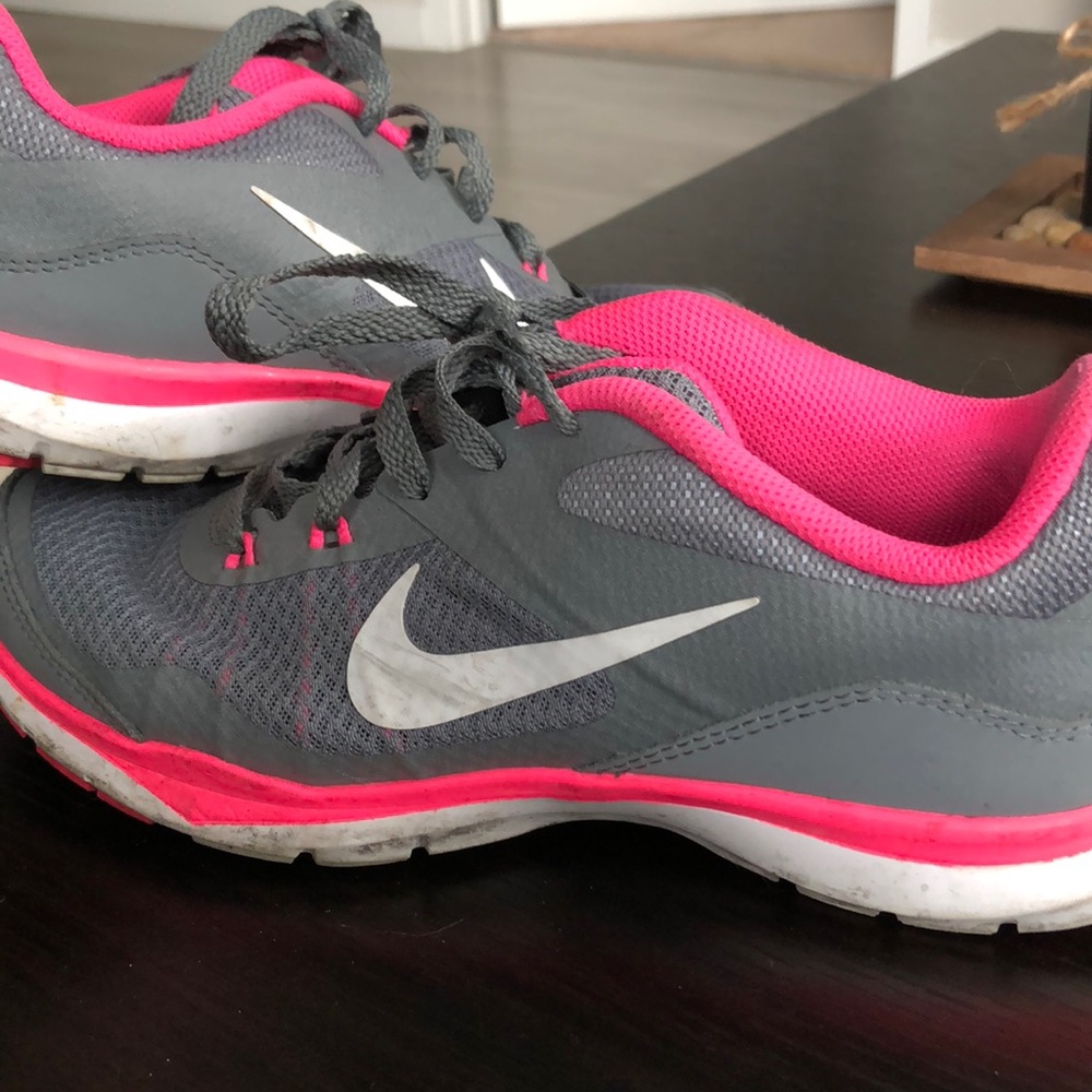Women’s nikes